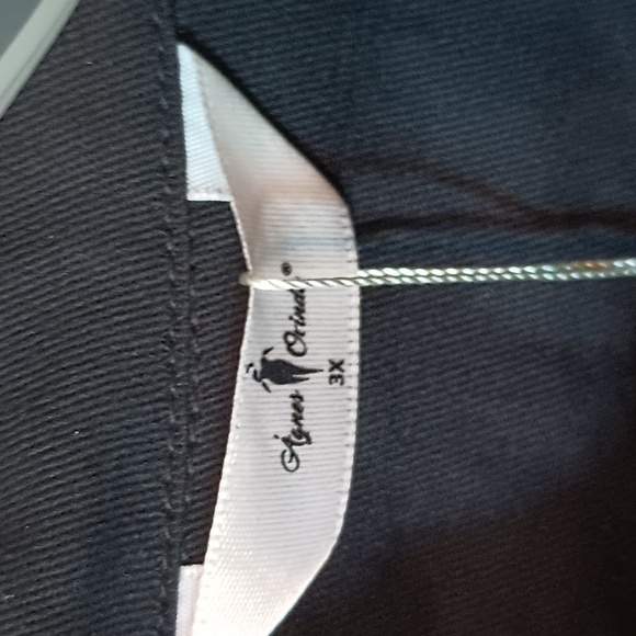 Agnes Orinda Women's Black Jacket - Picture 2 of 2